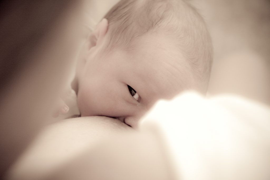 THE REAL BREASTFEEDING GUIDE: PERKS, PAINS, AND BEST POSITIONS EXPLAINED