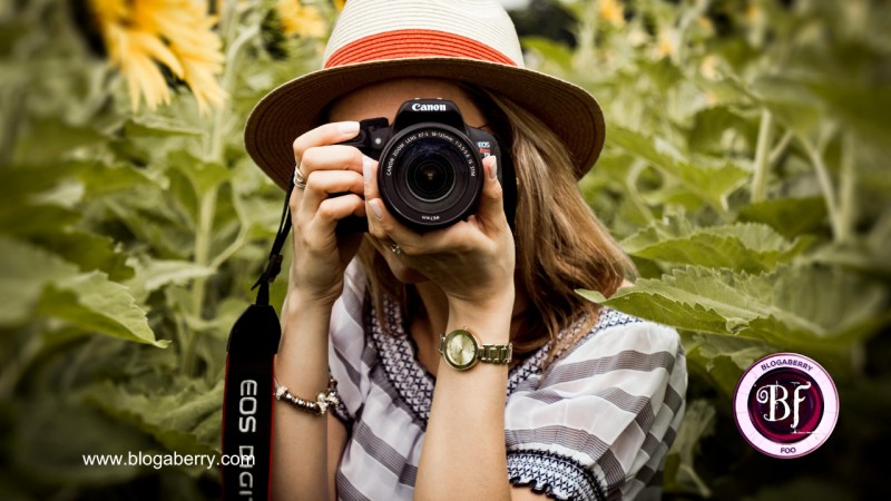 DIFFERENT DIGITAL VOICES: WHAT'S A BLOGGER, VLOGGER  AND INFLUENCER?