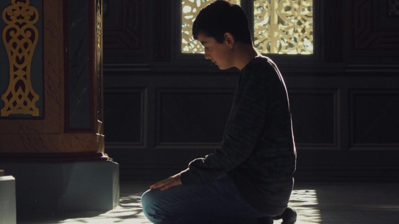 10 ENCOURAGING WAYS TO HELP KIDS SHOW RESPECT IN SACRED PLACES